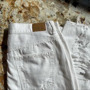 AMERICAN EAGLE, White, Distressed “Mom Jeans”, SZ 10